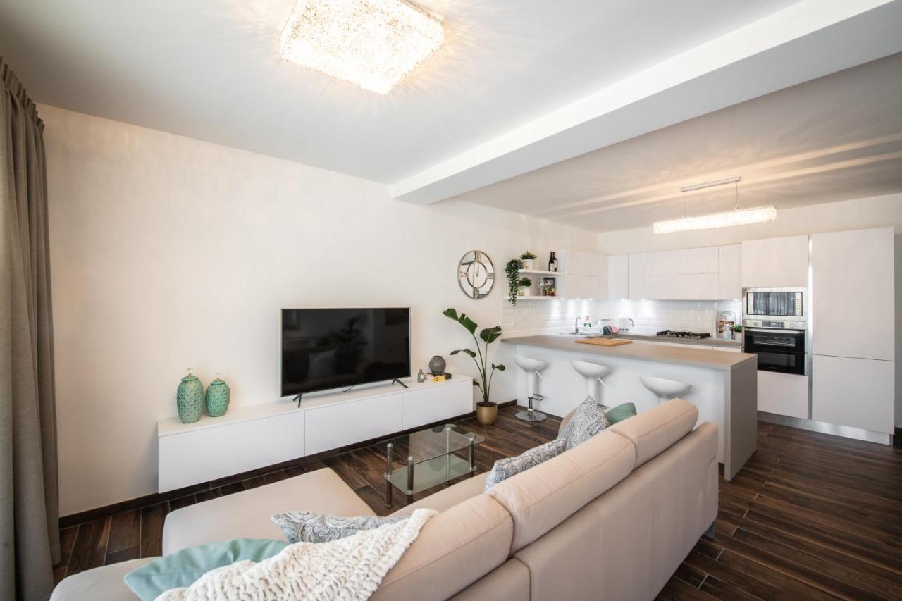 Electra Residence - Luxury Central Beachview Apartment มาร์ซาลฟอร์น ภายนอก รูปภาพ