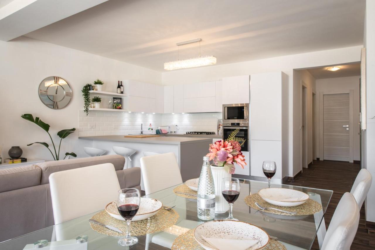 Electra Residence - Luxury Central Beachview Apartment มาร์ซาลฟอร์น ภายนอก รูปภาพ