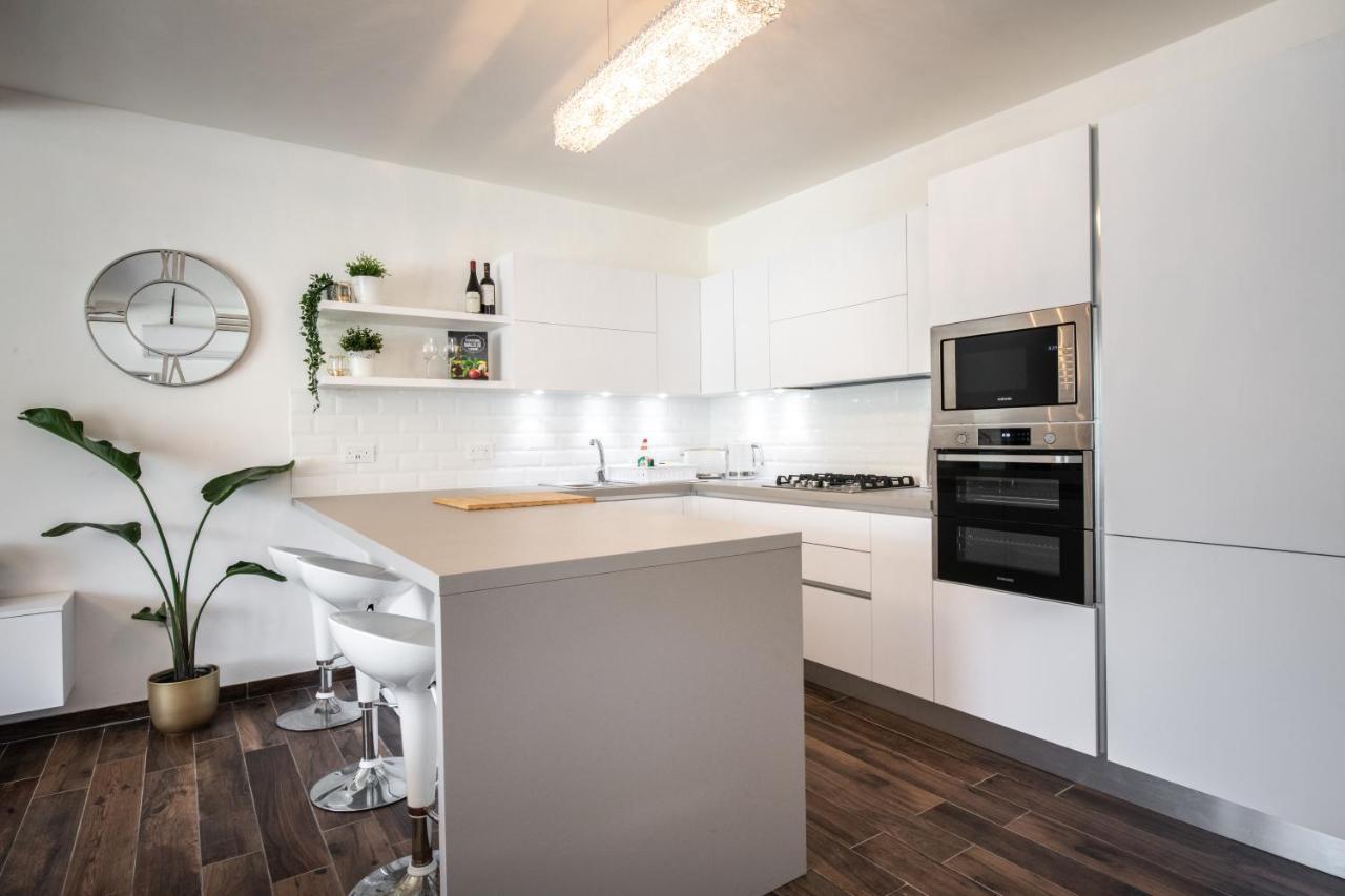 Electra Residence - Luxury Central Beachview Apartment มาร์ซาลฟอร์น ภายนอก รูปภาพ